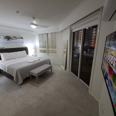 Apr Private Suites Moroccan By The Beach غولد كوست المظهر الخارجي الصورة