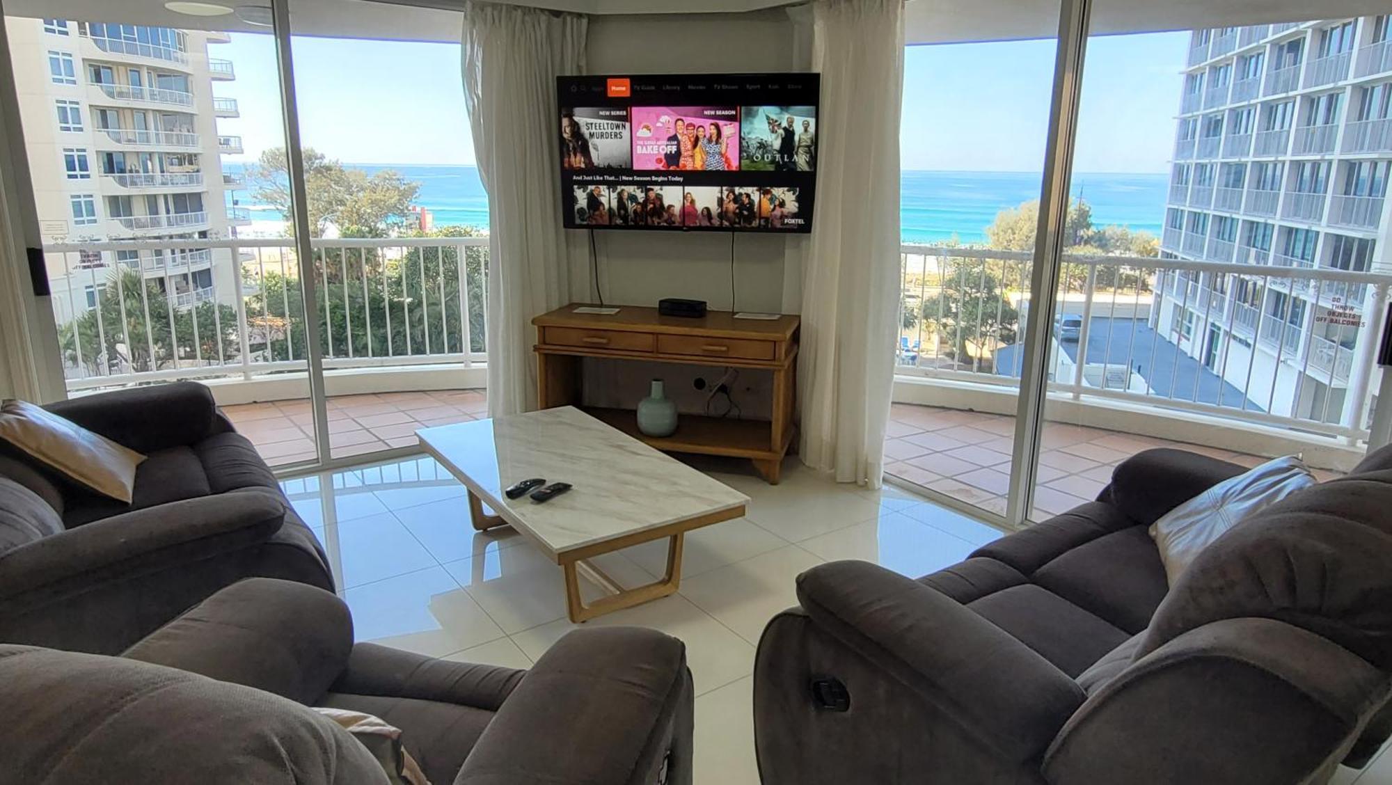 Apr Private Suites Moroccan By The Beach غولد كوست الغرفة الصورة